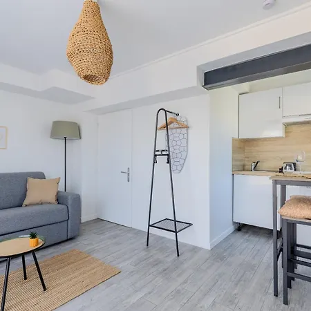 Le Jardin Roosevelt-parking-airport 15' * Merignac (Gironde)